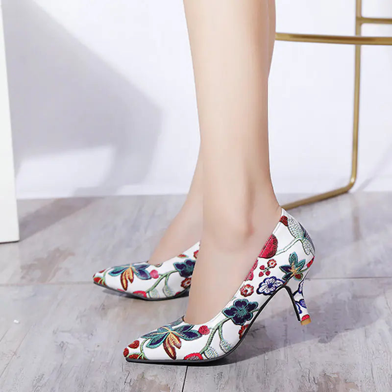 Fashionable Floral Pointed Toe High Heels for Women